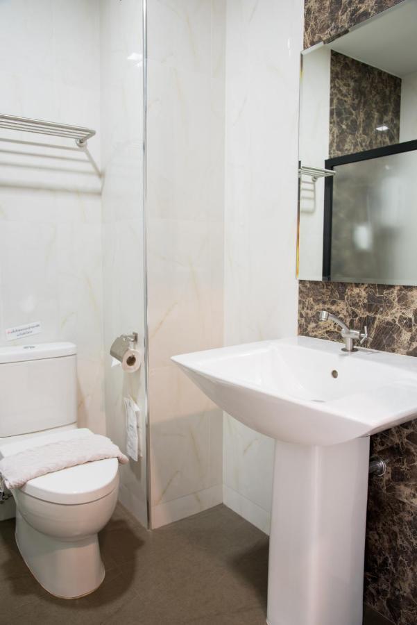 Hotel Trimm Chanthaburi Exterior foto